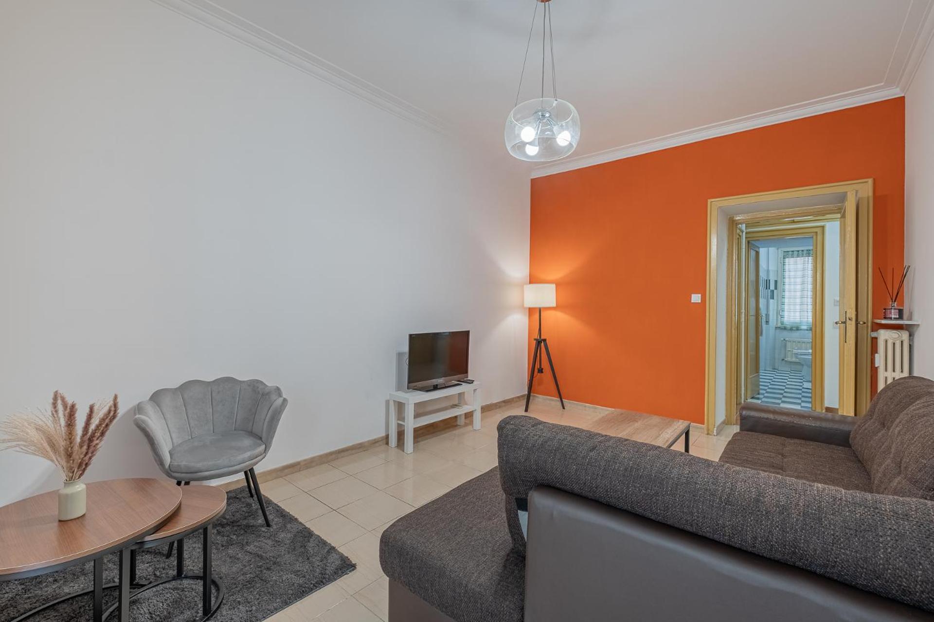 Orange Blue House 1bedr Metro Re Di Apartamento *