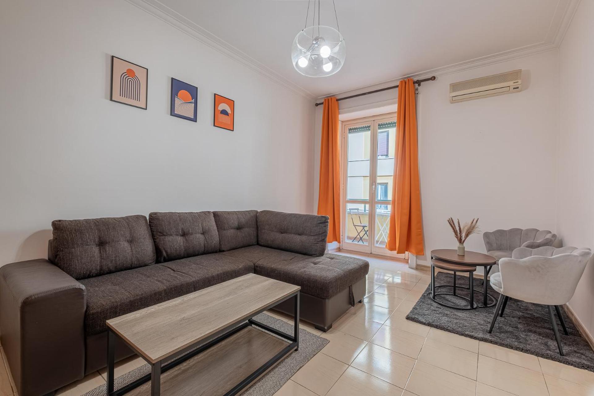 Orange Blue House 1bedr Metro Re Di Roma